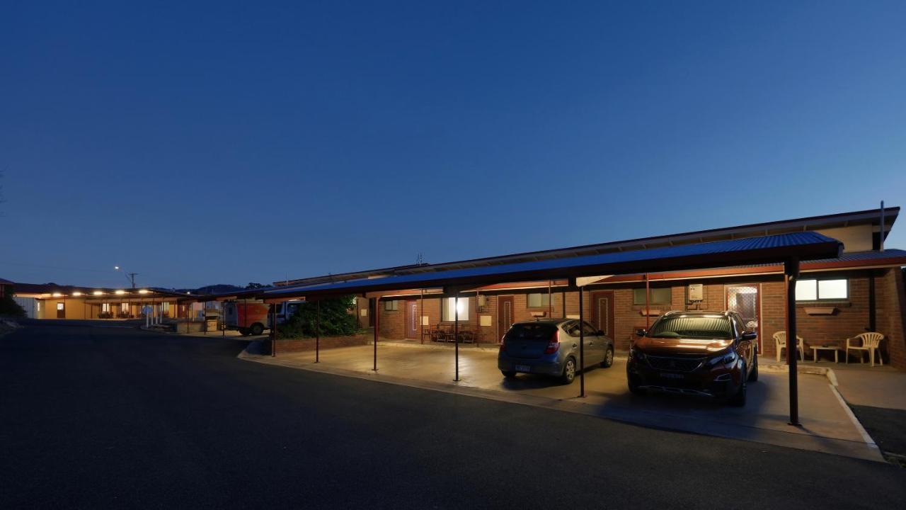 Tenterfield Motor Inn Exterior foto